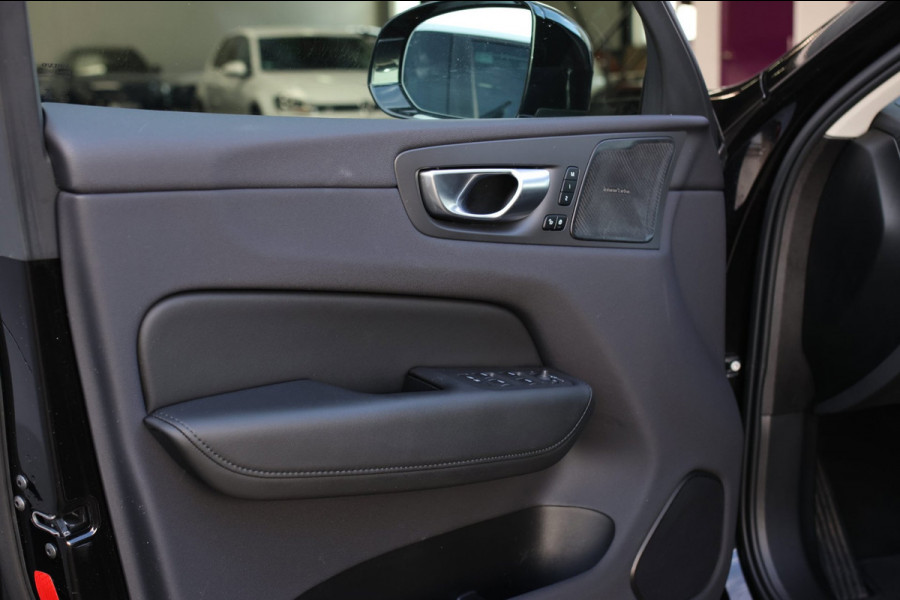 Volvo XC60 2.0 T6 Plug-in hybrid AWD Plus Bright *Pano*H/K*Camera*Trekhaak*