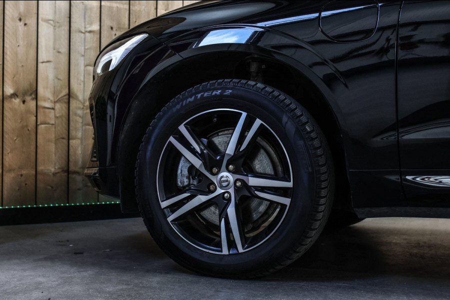 Volvo XC60 2.0 T6 Plug-in hybrid AWD Plus Bright *Pano*H/K*Camera*Trekhaak*