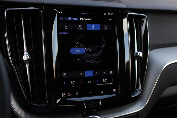 Volvo XC60 2.0 T6 Plug-in hybrid AWD Plus Bright *Pano*H/K*Camera*Trekhaak*