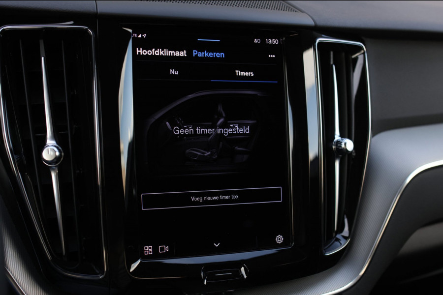 Volvo XC60 2.0 T6 Plug-in hybrid AWD Plus Bright *Pano*H/K*Camera*Trekhaak*