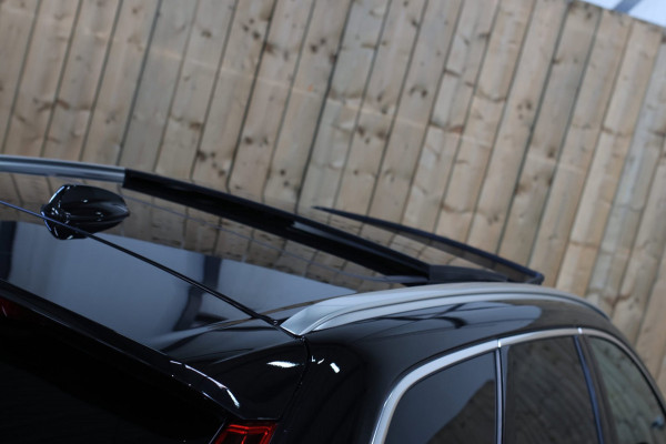 Volvo XC60 2.0 T6 Plug-in hybrid AWD Plus Bright *Pano*H/K*Camera*Trekhaak*