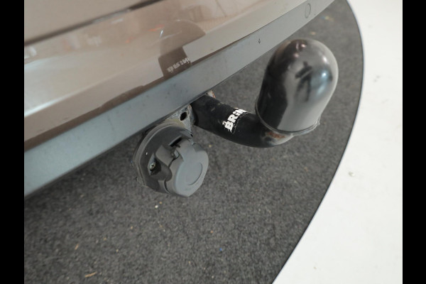 Škoda Octavia Combi 1.0 TSI Greentech Ambition Business 115pk 6bak| trekhaak| navigatie| LM-velgen| Parksensors achter