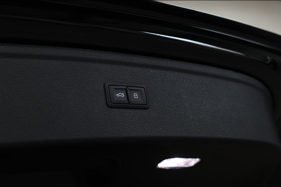 Audi Q5 55 TFSI e Quattro S-Line *Pano*Luchtvering*Camera*Trekhaak*