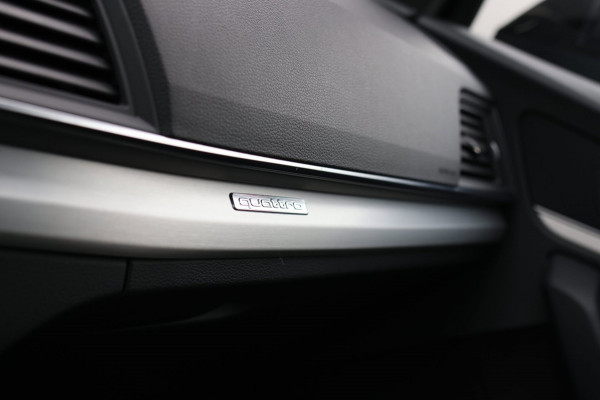 Audi Q5 55 TFSI e Quattro S-Line *Pano*Luchtvering*Camera*Trekhaak*
