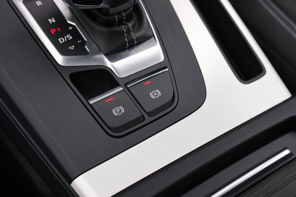 Audi Q5 55 TFSI e Quattro S-Line *Pano*Luchtvering*Camera*Trekhaak*