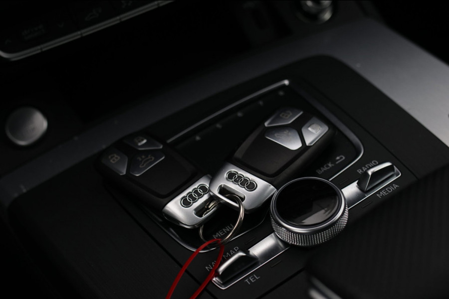 Audi Q5 55 TFSI e Quattro S-Line *Pano*Luchtvering*Camera*Trekhaak*