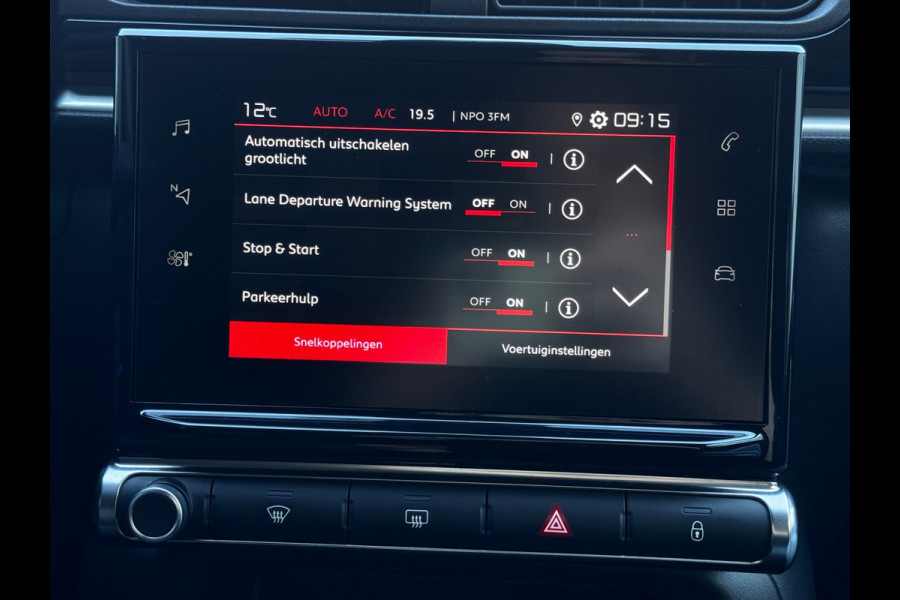 Citroën C3 1.2 PureTech Shine | Carplay | Parkeersensoren | Stoelverwarming | Climate control | DAB