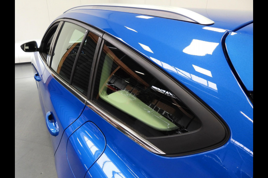 Ford FOCUS Wagon 1.0 EcoBoost Trend Business NAVI/WINTERPACK/LED/AGR/ADAPT.CRUISE/16"LMV!