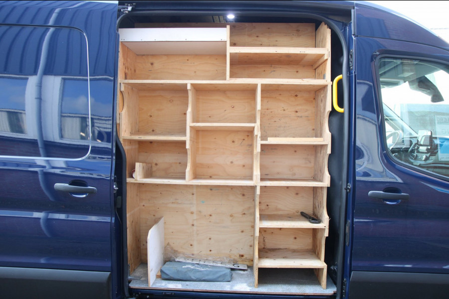 Ford Transit 330 2.0 TDCI L2H2 Trend / Imperiaal / Trekhaak / Trap / Sync 3
