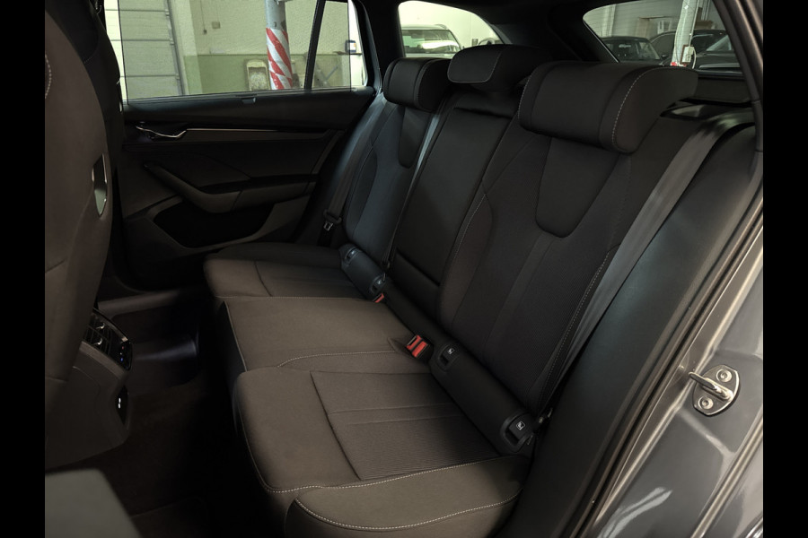 Škoda Octavia Combi 1.5 TSI MHEV 150PK DSG SPORTLINE BUSINESS CAMERA/NAVI/HEAD-UP/SFEERVERL.****