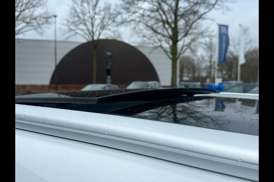 MG EHS 1.5 TGDI Luxury VAN € 26.900,- VOOR € 23.440,- UW LENTEVOORDEEL € 3.460,-! | PHEV | MEGA COMPLEET! | TREKHAAK | COMPLETE HISTORIE AANWEZIG | FABRIEKSGARANTIE T/M 3-2030 | 52km WLTP ELECTR RIJBEREIK, TOTAAL RIJBEREIK TOT 1.000km!