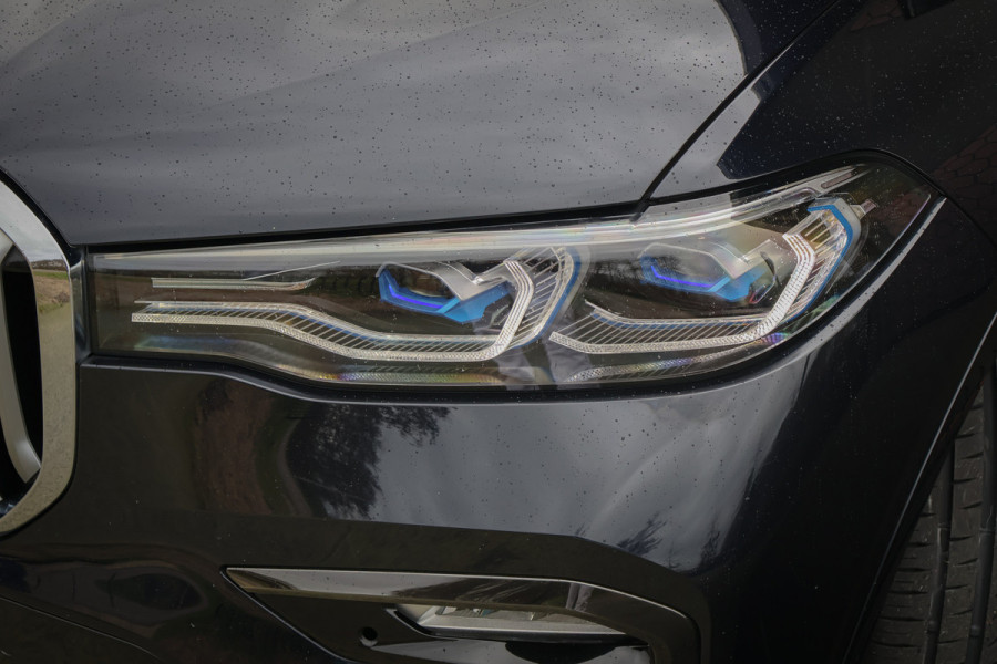 BMW X7 xDrive40i High Executive | 7 ZITS | SKYLOUNGE | ADAPTIVE | LASERLIGHTS | NAPA LEER | TREKHAAK | STOEL & STUURVERWARMING | PRIVAC