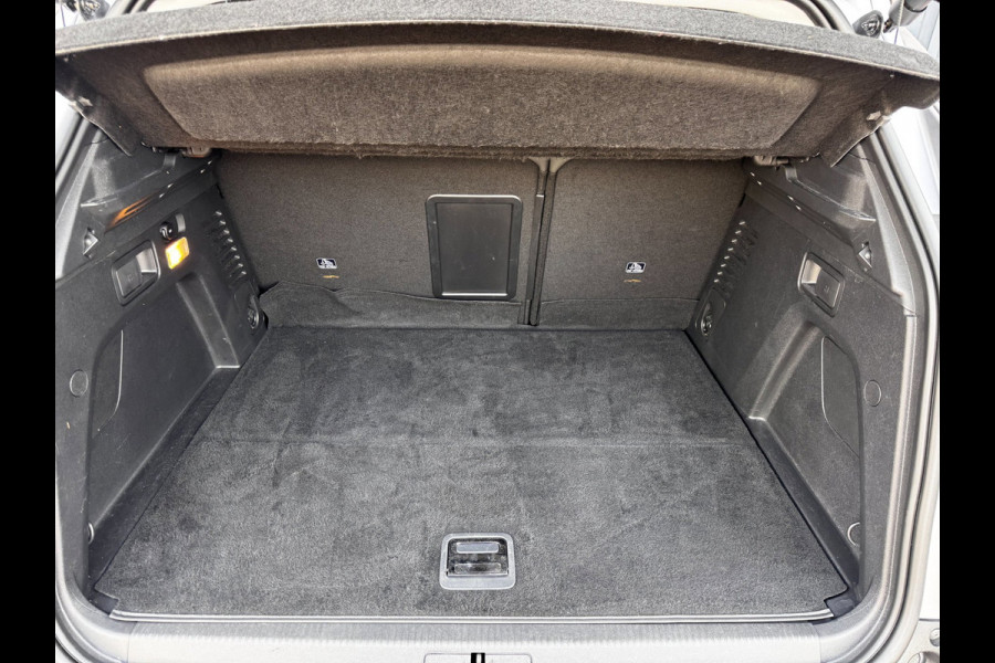 Peugeot 3008 1.6 HYbrid 225 Allure | Elek. Achterklep | Adaptive Cruise | Stoelverwarming | Camera