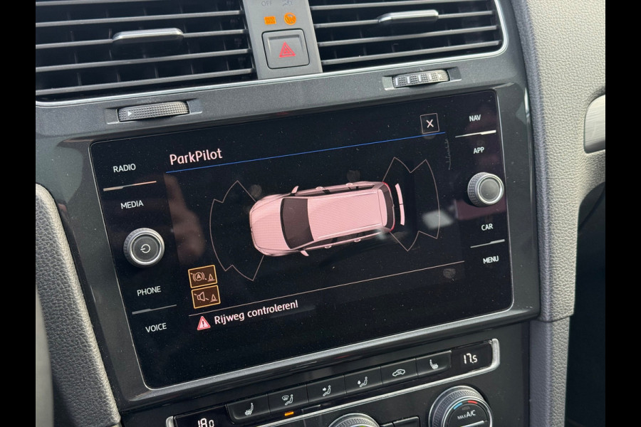 Volkswagen Golf Variant 1.6 TDI Business | Pano | ACC | Airco | Navi