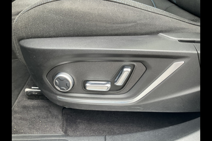 Lynk & Co 01 1.5 262pk PHEV 360°cam Carplay Android 1Eig