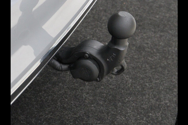 Volkswagen Passat 1.4 TSI PHEV GTE | SOH 95% | Stoelverwarming | Trekhaak | Massage | Camera | Carplay | Keyless | Matrix LED | Navigatie | Adaptive cruise | Park Assist | Climate control | Plug In