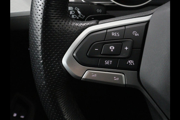 Volkswagen Passat 1.4 TSI PHEV GTE | SOH 95% | Stoelverwarming | Trekhaak | Massage | Camera | Carplay | Keyless | Matrix LED | Navigatie | Adaptive cruise | Park Assist | Climate control | Plug In