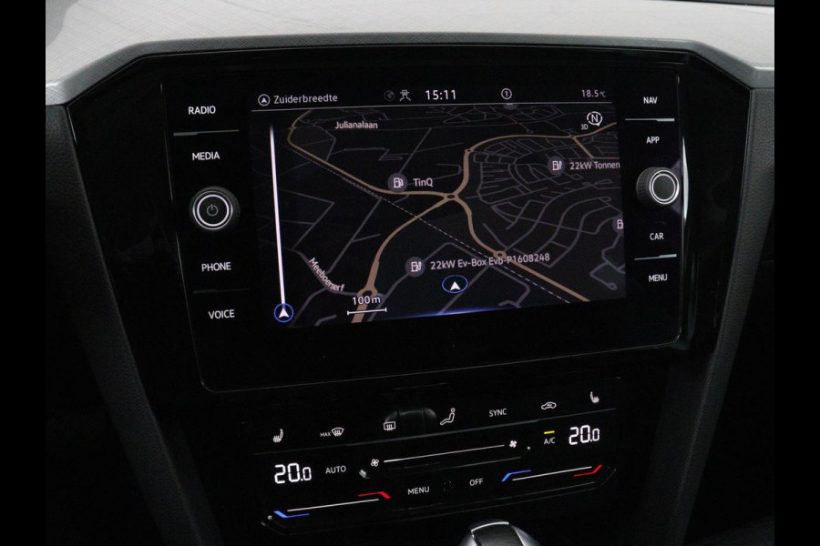 Volkswagen Passat 1.4 TSI PHEV GTE | SOH 95% | Stoelverwarming | Trekhaak | Massage | Camera | Carplay | Keyless | Matrix LED | Navigatie | Adaptive cruise | Park Assist | Climate control | Plug In