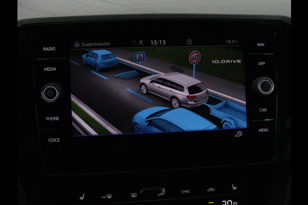 Volkswagen Passat 1.4 TSI PHEV GTE | SOH 95% | Stoelverwarming | Trekhaak | Massage | Camera | Carplay | Keyless | Matrix LED | Navigatie | Adaptive cruise | Park Assist | Climate control | Plug In