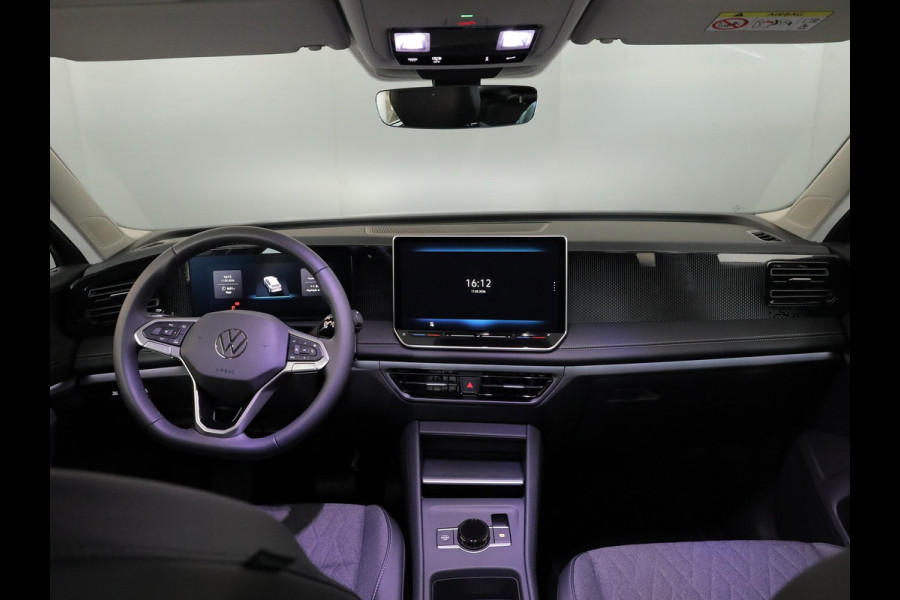 Volkswagen Tiguan 1.5 eHybrid Life Edition 204 pk Automaat (DSG) | Verlengde garantie | Navigatie | Parkeersensoren (Park assist) | Achteruitrijcamera | Stoelverwarming |