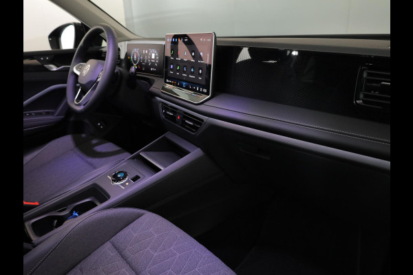 Volkswagen Tiguan 1.5 eHybrid Life Edition 204 pk Automaat (DSG) | Verlengde garantie | Navigatie | Parkeersensoren (Park assist) | Achteruitrijcamera | Stoelverwarming |