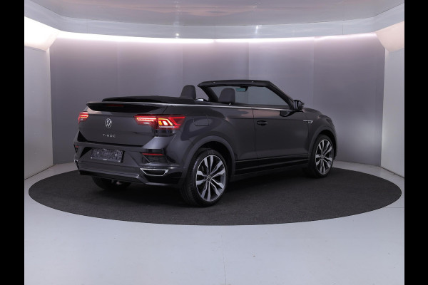 Volkswagen T-Roc Cabrio 1.5 TSI R-Line 150 pk Automaat (DSG) | Navigatie | Windscherm | Parkeersensoren | Stoelverwarming | Adaptieve cruise control |