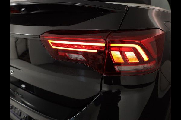 Volkswagen T-Roc Cabrio 1.5 TSI R-Line 150 pk Automaat (DSG) | Navigatie | Windscherm | Parkeersensoren | Stoelverwarming | Adaptieve cruise control |