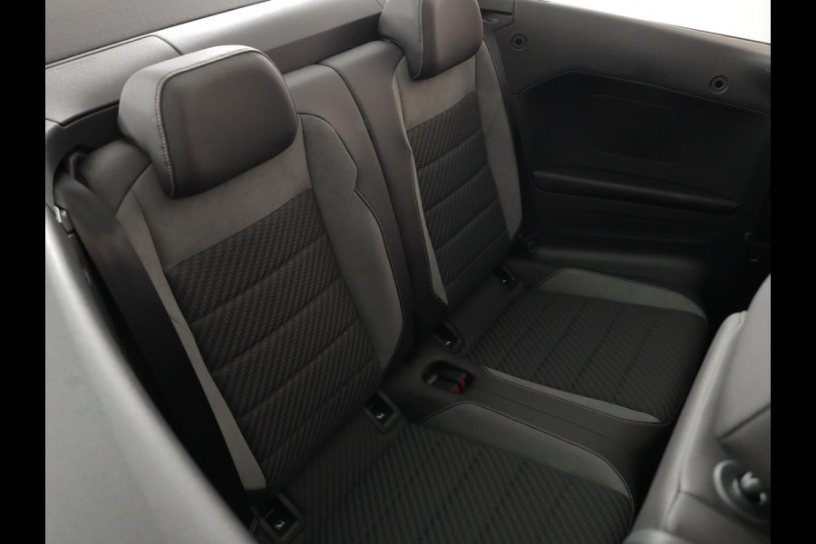 Volkswagen T-Roc Cabrio 1.5 TSI R-Line 150 pk Automaat (DSG) | Navigatie | Windscherm | Parkeersensoren | Stoelverwarming | Adaptieve cruise control |