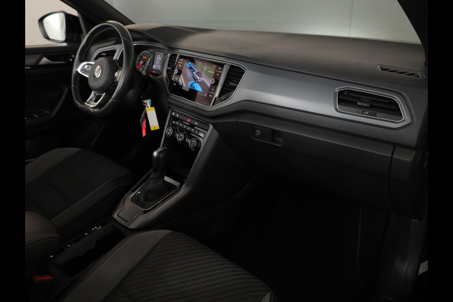 Volkswagen T-Roc Cabrio 1.5 TSI R-Line 150 pk Automaat (DSG) | Navigatie | Windscherm | Parkeersensoren | Stoelverwarming | Adaptieve cruise control |