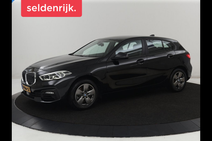 BMW 1-serie 116i Business Edition | Carplay | Live Cockpit | Navigatie | Full LED | Navigatie | DAB | Climate control | Cruise control | Bluetooth | Origineel NL