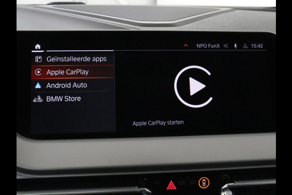 BMW 1-serie 116i Business Edition | Carplay | Live Cockpit | Navigatie | Full LED | Navigatie | DAB | Climate control | Cruise control | Bluetooth | Origineel NL