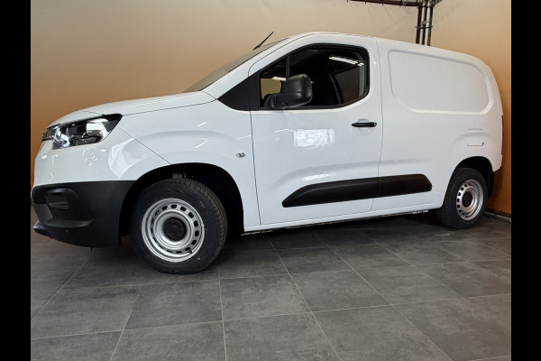 Toyota PROACE CITY 1.5 D-4D Navigator 3 zitter | navigatie | camera | trekhaak