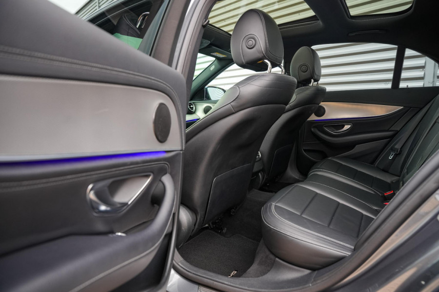 Mercedes-Benz E-Klasse 220 d Business Solution AMG Panoramadak WideScreen Ambient Luxe Leder