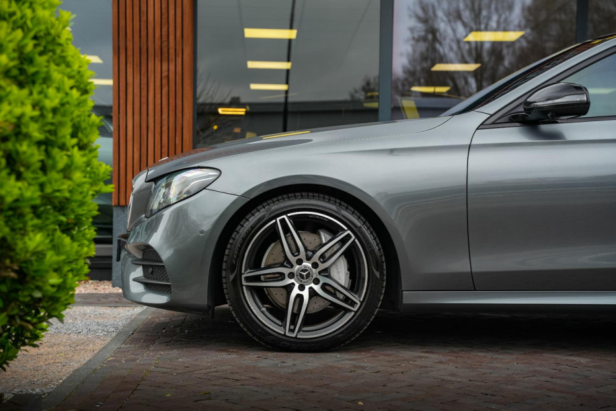 Mercedes-Benz E-Klasse 220 d Business Solution AMG Panoramadak WideScreen Ambient Luxe Leder