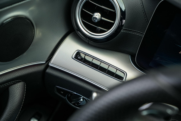 Mercedes-Benz E-Klasse 220 d Business Solution AMG Panoramadak WideScreen Ambient Luxe Leder