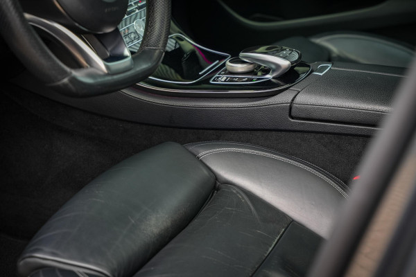 Mercedes-Benz E-Klasse 220 d Business Solution AMG Panoramadak WideScreen Ambient Luxe Leder