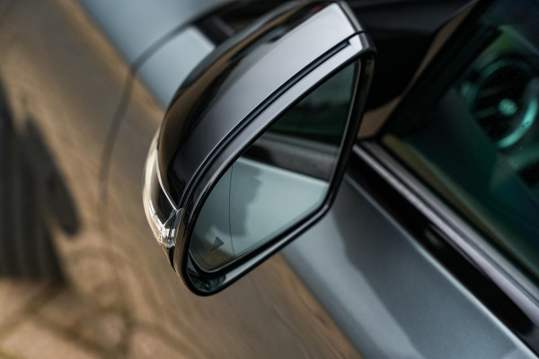 Mercedes-Benz E-Klasse 220 d Business Solution AMG Panoramadak WideScreen Ambient Luxe Leder