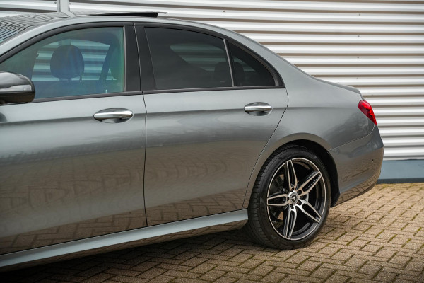 Mercedes-Benz E-Klasse 220 d Business Solution AMG Panoramadak WideScreen Ambient Luxe Leder