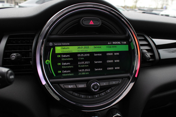 MINI Mini 1.5 Cooper 60 Years Edition / Panoramadak / Head-up / Leder / Harman Kardon / 17'' / Navigatie / DAB / Cruise Control