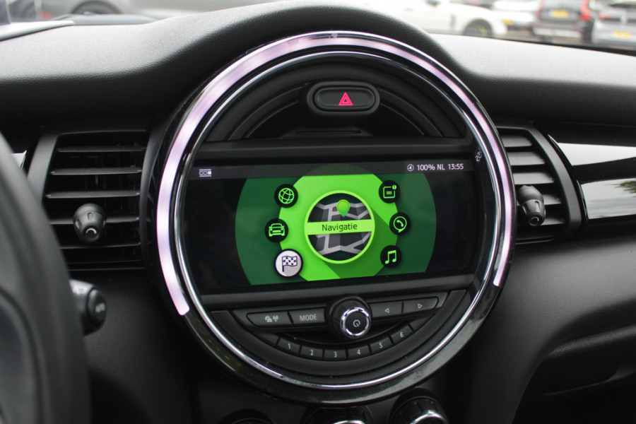 MINI Mini 1.5 Cooper 60 Years Edition / Panoramadak / Head-up / Leder / Harman Kardon / 17'' / Navigatie / DAB / Cruise Control