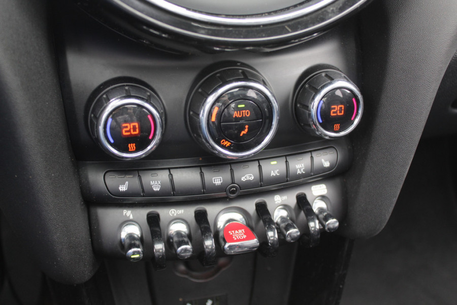 MINI Mini 1.5 Cooper 60 Years Edition / Panoramadak / Head-up / Leder / Harman Kardon / 17'' / Navigatie / DAB / Cruise Control