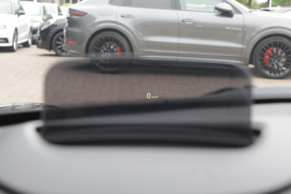 MINI Mini 1.5 Cooper 60 Years Edition / Panoramadak / Head-up / Leder / Harman Kardon / 17'' / Navigatie / DAB / Cruise Control