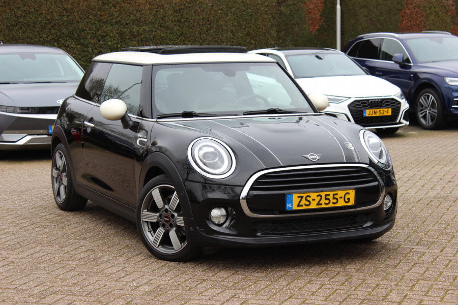MINI Mini 1.5 Cooper 60 Years Edition / Panoramadak / Head-up / Leder / Harman Kardon / 17'' / Navigatie / DAB / Cruise Control