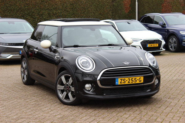 MINI Mini 1.5 Cooper 60 Years Edition / Panoramadak / Head-up / Leder / Harman Kardon / 17'' / Navigatie / DAB / Cruise Control