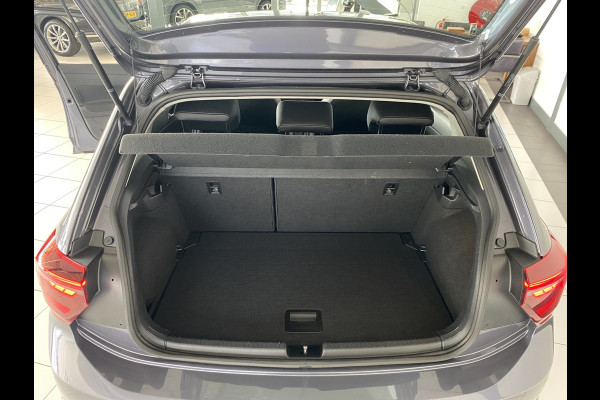 Volkswagen Polo 1.0 TSI Style Automaat carplay / stoelverwarming /velours bekleding