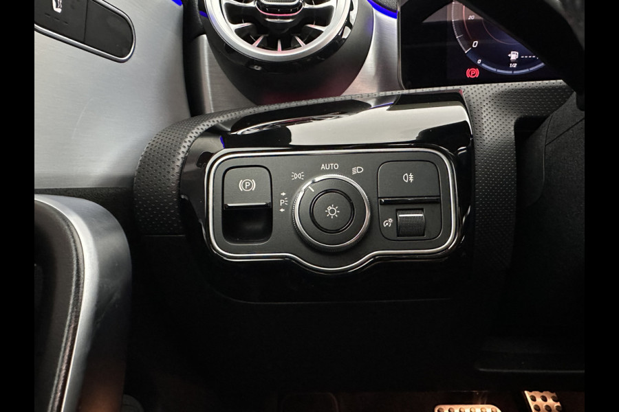 Mercedes-Benz CLA-Klasse 250 e AMG Line (Plug-In) (INCL-BTW) Aut. *PANO | LEATHER-MICORFIBRE | WIDESCREEN-COCKPIT | FULL-LED | AMBIENTLIGHT | CAMERA | M-BUX-NAVI | ECC | SHIFTPADDLES | PDC | CRUISE | DAB | HEATED-SPORTSEATS | 18"ALU*