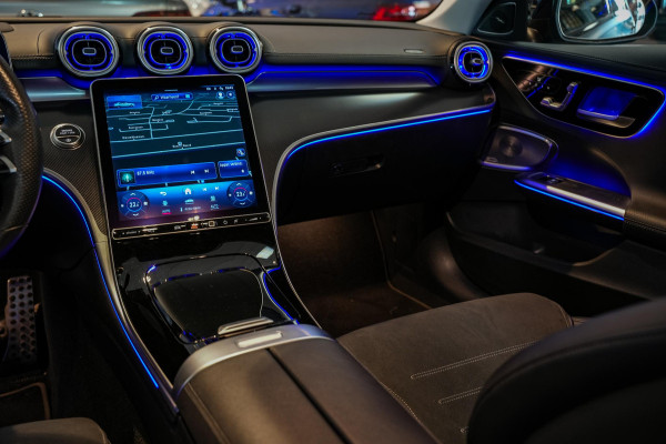 Mercedes-Benz C-Klasse 200 4MATIC AMG Line Burmester Panodak Ambient 360 Camera Dode Hoek Keyless