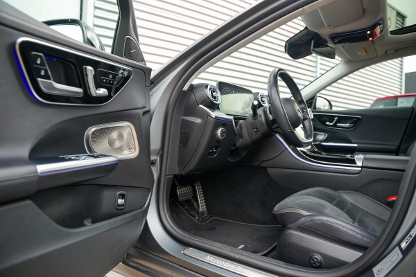 Mercedes-Benz C-Klasse 200 4MATIC AMG Line Burmester Panodak Ambient 360 Camera Dode Hoek Keyless