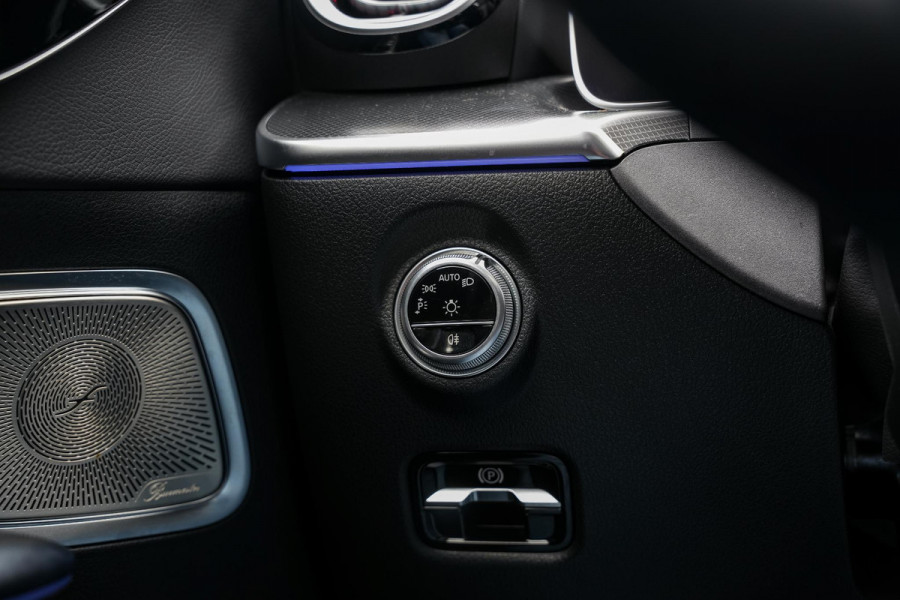 Mercedes-Benz C-Klasse 200 4MATIC AMG Line Burmester Panodak Ambient 360 Camera Dode Hoek Keyless