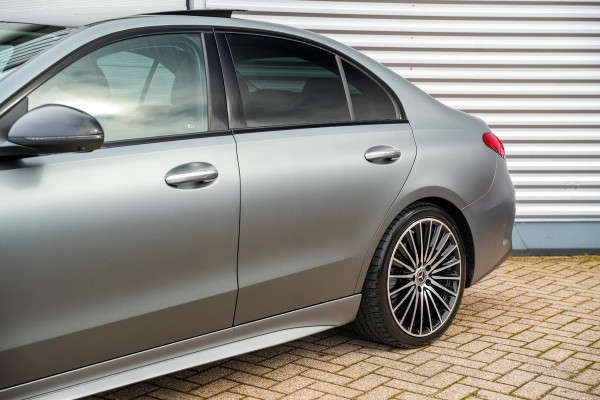 Mercedes-Benz C-Klasse 200 4MATIC AMG Line Burmester Panodak Ambient 360 Camera Dode Hoek Keyless